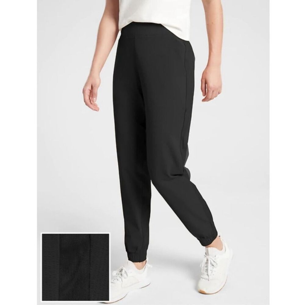 Athleta Black Textured Brooklyn Jogger Athleisure Travel Pant | Size 8